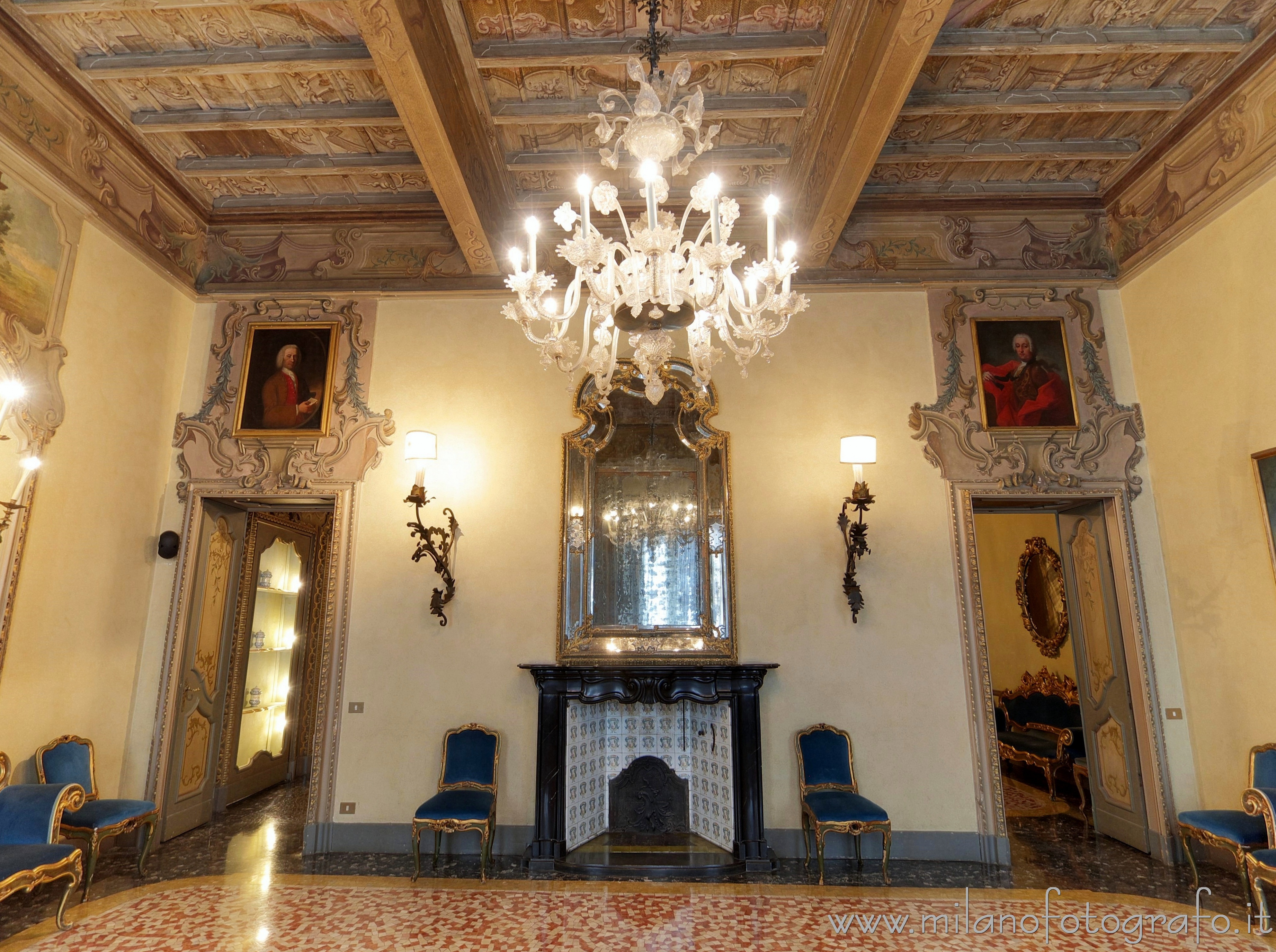 Milan (Italy) - Large Mirror Room in Visconti Palace